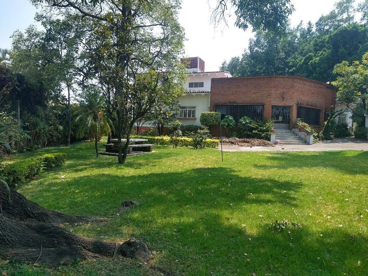 Casa en Venta, Av. Cuauhtémoc, Colonia Chapultepec, Cuernavaca, Morelos. — Cantarranas, Cuernavaca, Morelos