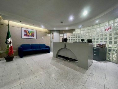 Oficina en Renta 400 mts. en Calz. Gral, M. Escobedo en Col. Anzures 1er Piso — fotografía 2
